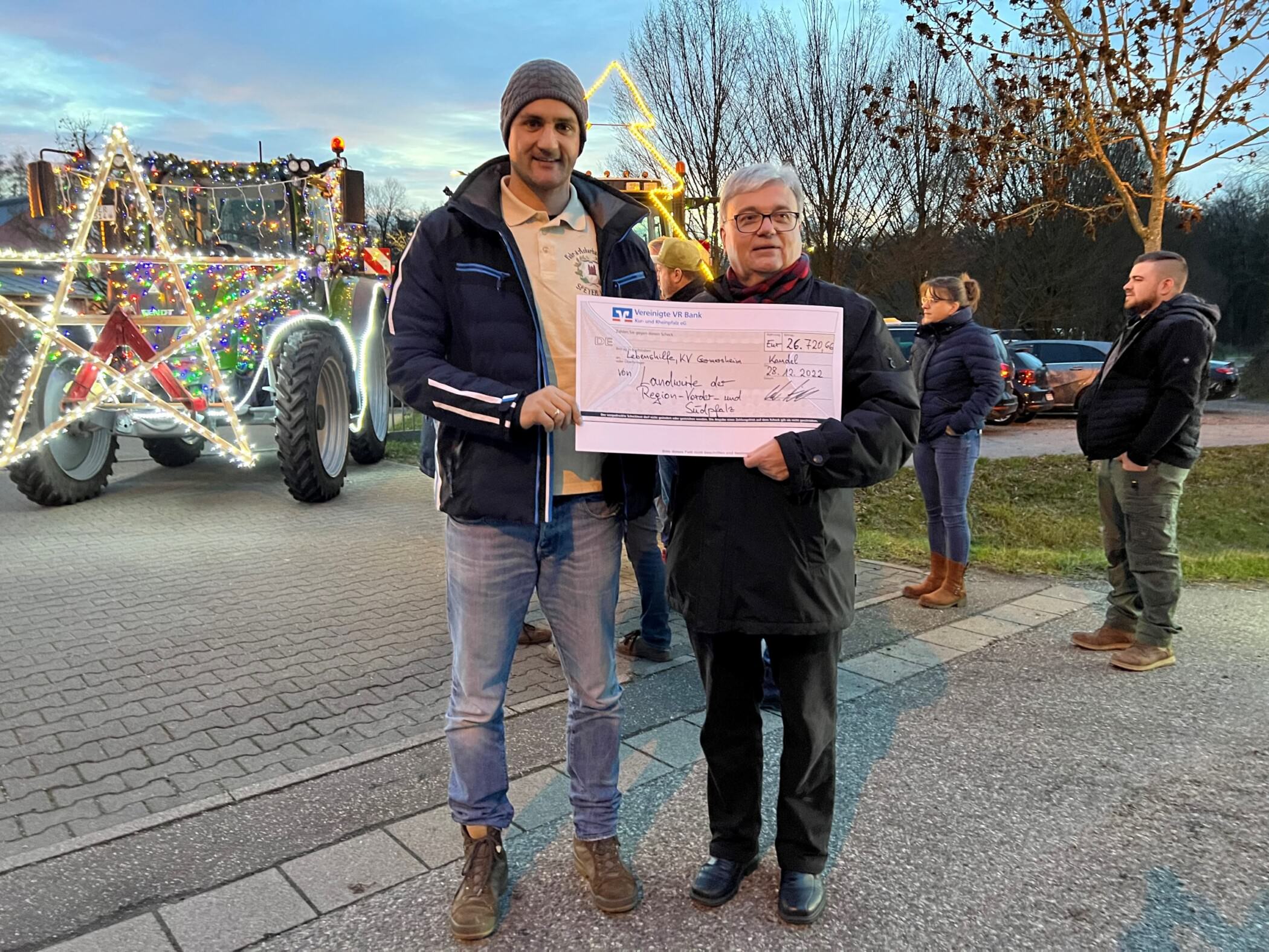 Mehr als ein Funken Hoffnung – Rekord-Spende für die Lebenshilfe Germersheim bei der diesjährigen Traktoren-Tour 1